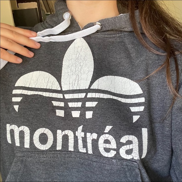 Montreal souvenir hoodie - Picture 3 of 4